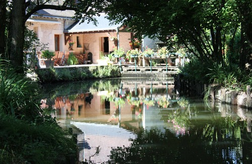 Chedigny House | Gite 4* Roses near Beauval zoo Chenonceau Tours with indoor swimming pool