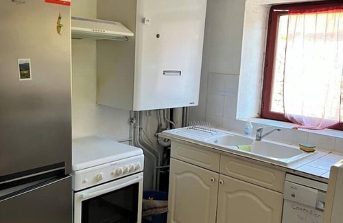 Avene Cottage | Gite abeille, Comfortable and quiet house