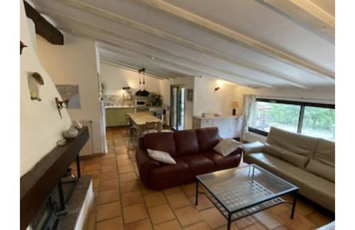 Aups Other | Gîte * air-conditioned comfort for up to 14 people. Private pool available.