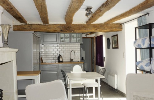 Chaveignes House | GITE ANGULUS RIDET - GRAPEVINE - Gîte 4/6 people