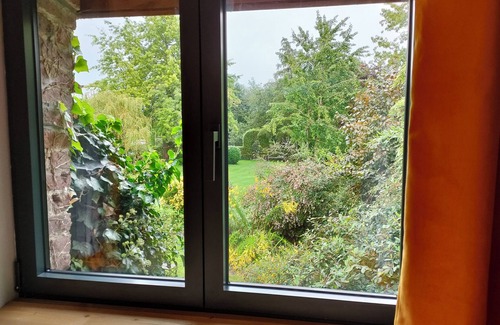 Rumegies Apartment | Gite appartement la Ruchette is located above Gite Le Rucher
