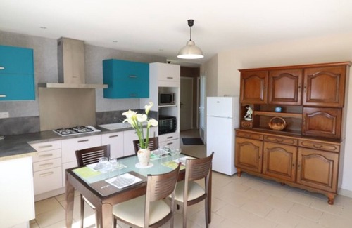 Champagnac Cottage | Gite Champagnac, 2 bedrooms, 4 persons
