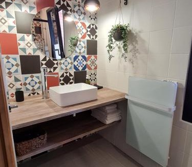 Thuir Apartment | Gite cosy dans une demeure de charme - Laura