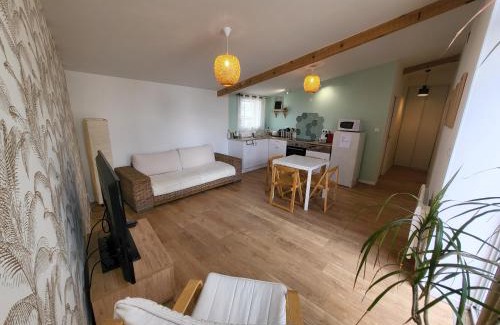 Etoile-sur-Rhone Apartment | Gite cosy et spacieux