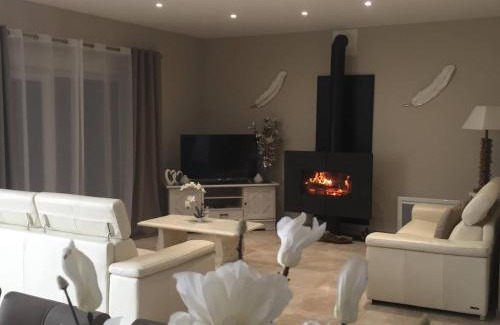 Villers-sur-Port Apartment | Gite De Groupe La Campagne