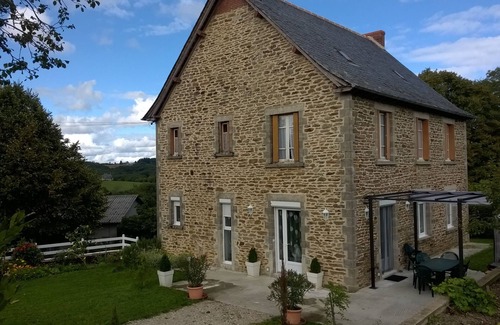 Conques Cottage | GITE DE LA SOUQUAYRIE 3-star establishment, 7km from CONQUES, 400m from St Jacques Way