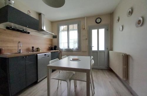 Montrichard Val de Cher House | gite de la tour carrée