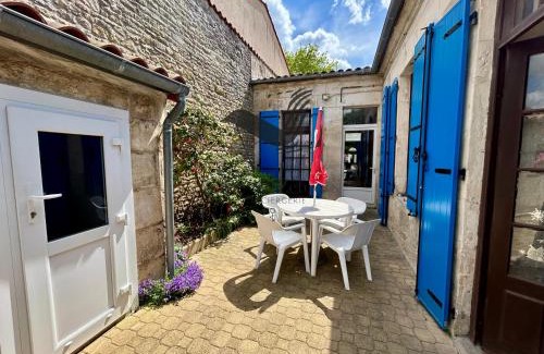 Rochefort House | Gite de Mali - De plain pied à deux pas du centre