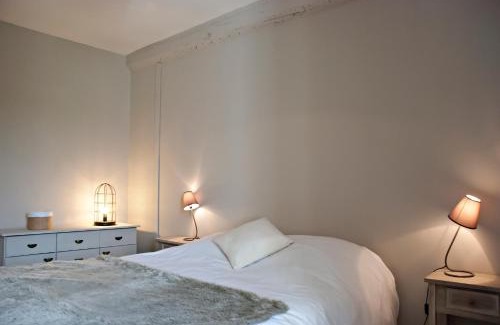 Caux House | Gite de Mougeres