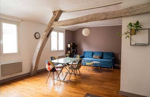 Beaugency Apartment | Gite Entre Historique Beaugency