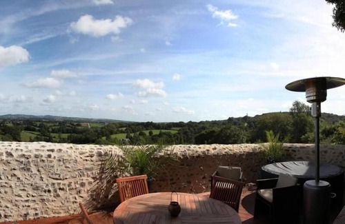 Sainte-Suzanne-and-Chammes House | Gite Sainte-Suzanne-et-Chammes, 1 bedroom, 2 persons