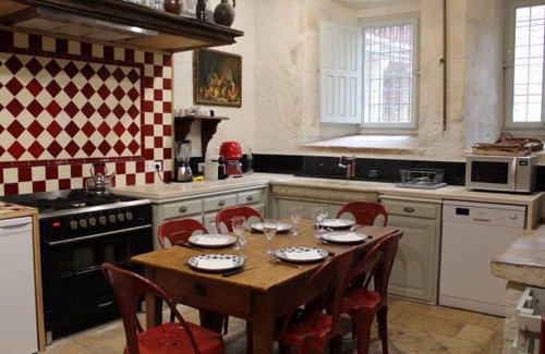 Verteuil-sur-Charente House | Gite Verteuil-sur-Charente, 5 bedrooms, 11 persons