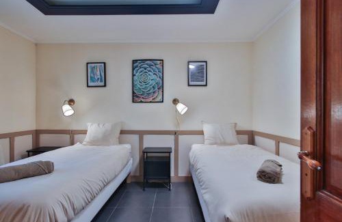 Biron House | Gite Havre de Soy