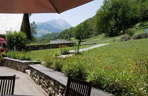 Aucun Cottage | Gite in bigourdane barn in the village d`Aucun