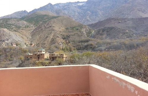 Azrar House | Gite in the high atlas. Owner by family berber.