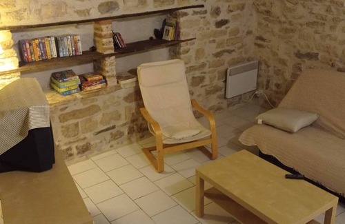 Vagnas House | Gite L'emiline en Ardèche Pour 2-4 Pers. à Vagnas Maison de Village Authentique