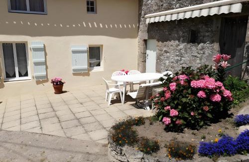 Les Herbiers House | Gite La Marguerite À La Campagne