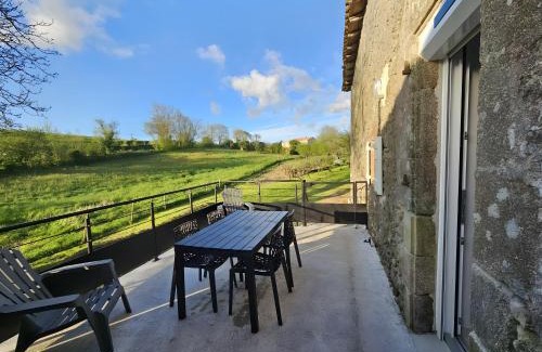 Les Herbiers House | Gite La Marguerite À La Campagne