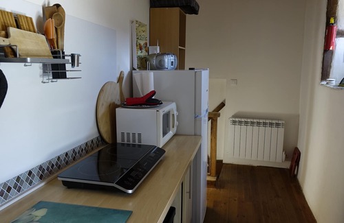 Lavoute-Chilhac Cottage | Gîte Lavoûte-Chilhac with terrace on the Allier, up to 4 people