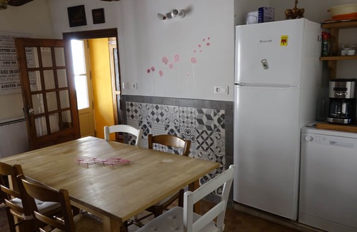Lavoute-Chilhac Cottage | Gîte Lavoûte-Chilhac with terrace on the Allier, up to 4 people