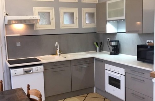 Carpentras Apartment | GITE LES OLIVIERS 6/8 PERSONS
