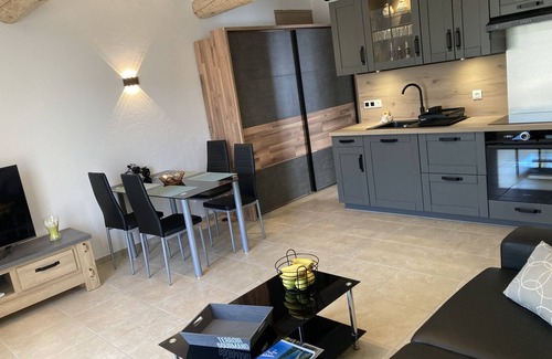 Draguignan Cottage | Gite Neuf Tous Conforts Dans Oliveraie, Le Mas des Oliviers