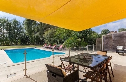 Nort-sur-Erdre House | Gite Nort-sur-Erdre, 5 bedrooms, 14 persons