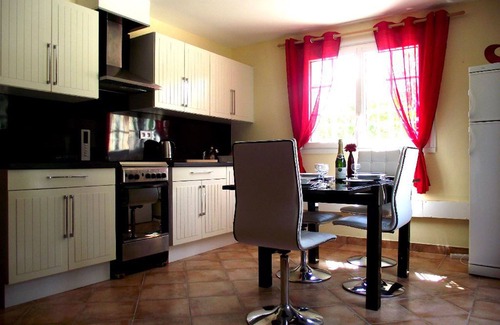 Soumensac House | Gite nr Eymet with Heated Jacuzzi, 100 metres from lake , Dordogne, Aquitaine