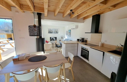 Ossen Ski Chalet | Gite Pyrenees breathtaking view near Argelès Gazost