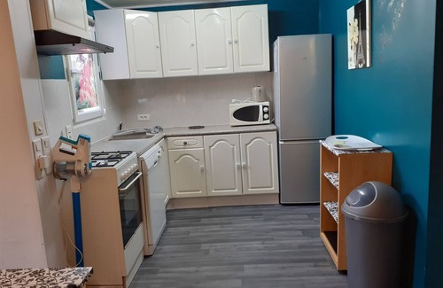 Saint-Crepin-et-Carlucet Condo | Gîte ST MARTIN 6 persons with heated swimming pool