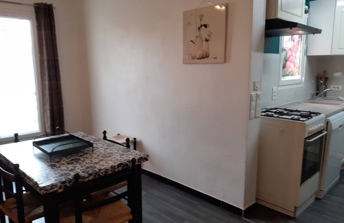 Saint-Crepin-et-Carlucet Condo | Gîte ST MARTIN 6 persons with heated swimming pool