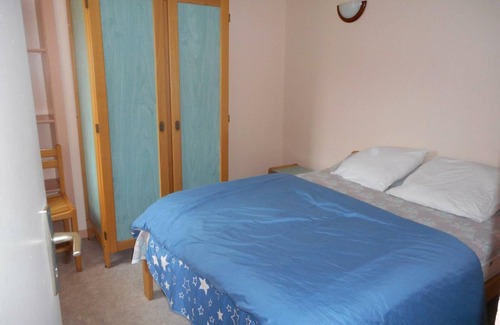 Teurtheville-Hague Cottage | Gite Teurthéville-Hague, 2 bedrooms, 4 persons