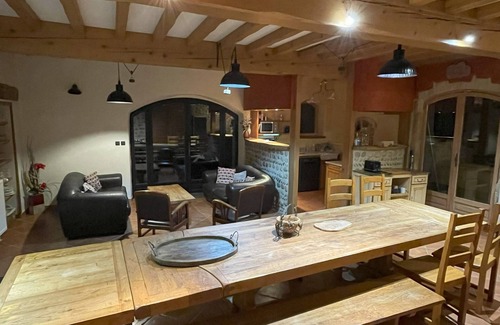 La Roche-de-Glun Other | Gites and caravans with swimming pool in Drôme Nature breaks with family or friends
