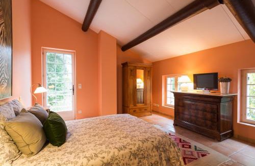 Valaurie House | Gites de La Croix du Gres