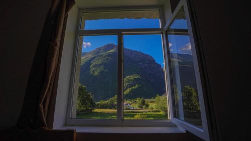 Lalkhori House | Givi Kakhiani's Svaneti Guesthouse