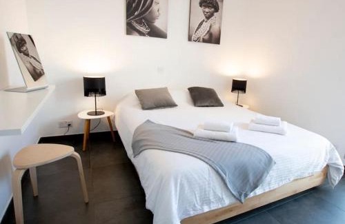 Lykabittos Apartment | Glabur Stays - The Amazing 1 BDR - Executive apt Nicosia Center Free Parking & WiFi