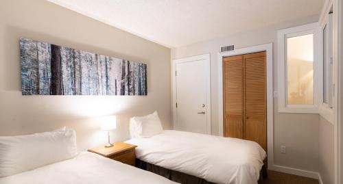 Blackcomb Apartment | Glacier Lodge 309 by Outpost Whistler