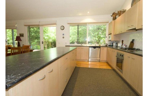 Flinders House | Glades R Golden in Flinders
