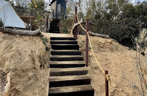Ensenada RV Rental | Glamor camping 2 minutes from Vinicola and restaurants
