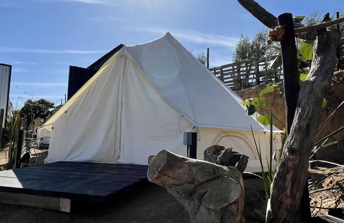 Ensenada RV Rental | Glamor camping 2 minutes from Vinicola and restaurants