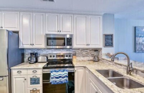 North Topsail Beach Condo | Glamorous 2 Story Beachfront Condo on Topsail Island