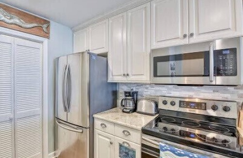 North Topsail Beach Condo | Glamorous 2 Story Beachfront Condo on Topsail Island