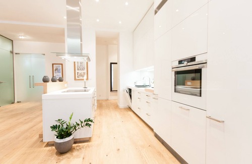 Nove Mesto Apartment | Glamour Excellent B 5-Bedrooms, 5-Bathrooms, Balcony apartment (Prague Old Town)