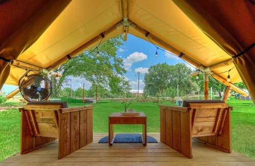 Navasota Other | Glamping at BeeWeaver Honey Farm