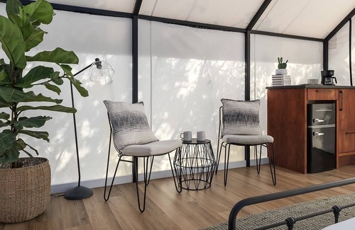 Fredericksburg RV Rental | Glamping at Cherry Cove, with Hot Tub!