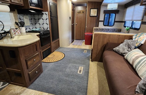 Katy House | Glamping in the Suburbs