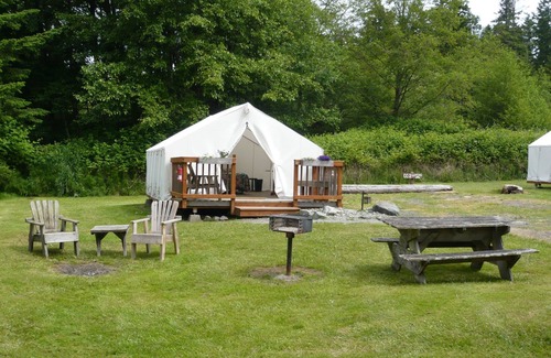 Eastsound RV Rental | Glamping Tent 2 min walk to west-facing beach at popular resort