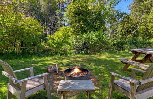 Eastsound RV Rental | Glamping Tent 2 min walk to west-facing beach at popular resort