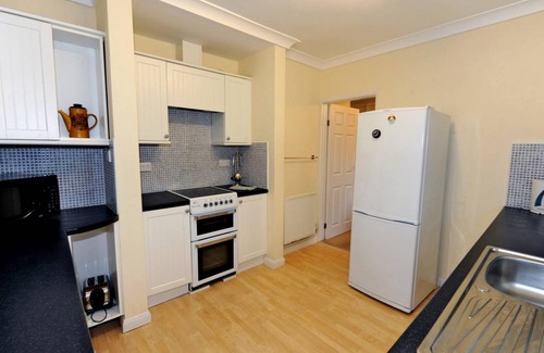 Saundersfoot House | Glan Heulog - Near to Beach, Pet Friendly