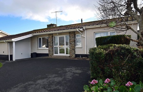 Saundersfoot House | Glan Heulog - Near to Beach, Pet Friendly